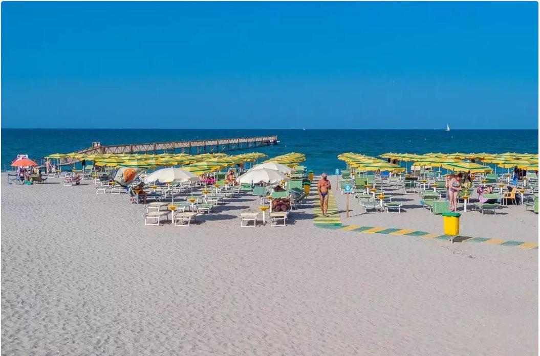 Vacanceselect Mobil Homes - Camping Pineta Sul Mare Camping Village Cesenatico Exterior foto